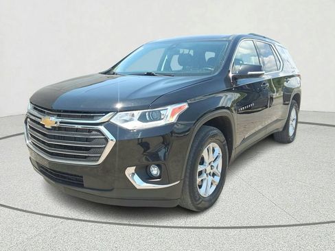 Used 2020 Chevrolet Traverse LT FWD image 3