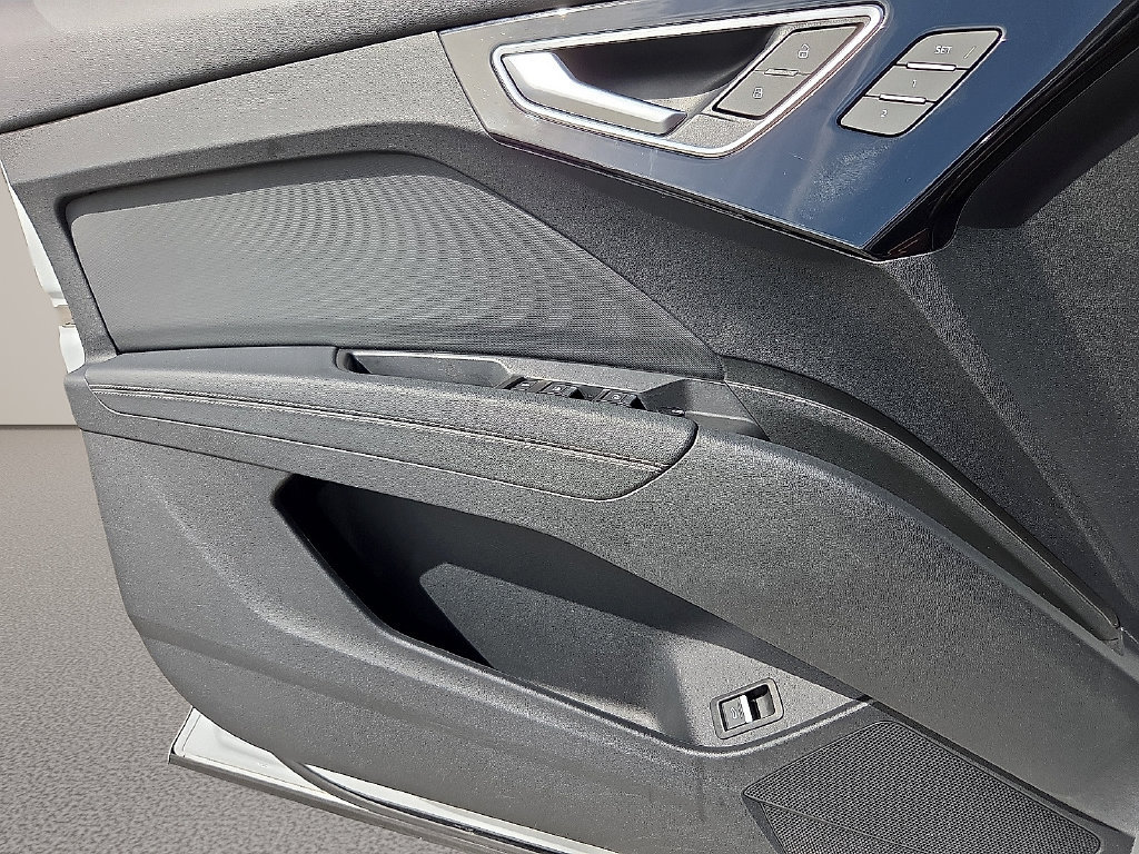 Used 2023 Audi Q4 e-tron Premium Plus w/ Premium Plus RWD image 22