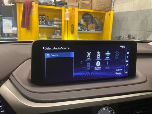 Used 2020 Lexus RX 450h AWD w/ Premium Package image 21
