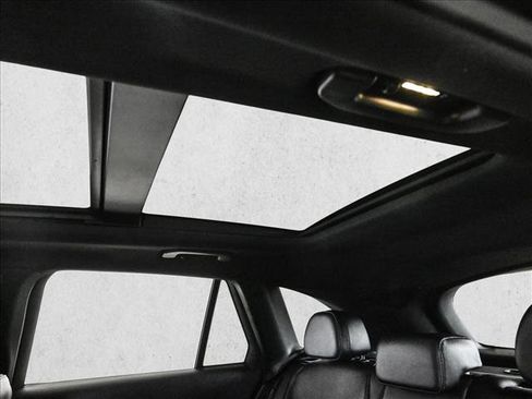 New 2026 Mercedes-Benz GLC 300 4MATIC image 18