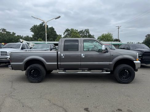 Used 2002 Ford F250 4x4 Crew Cab Super Duty image 2