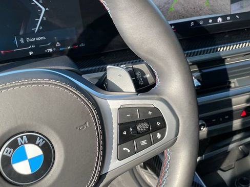 Used 2025 BMW X7 M60i AWD/4WD image 69