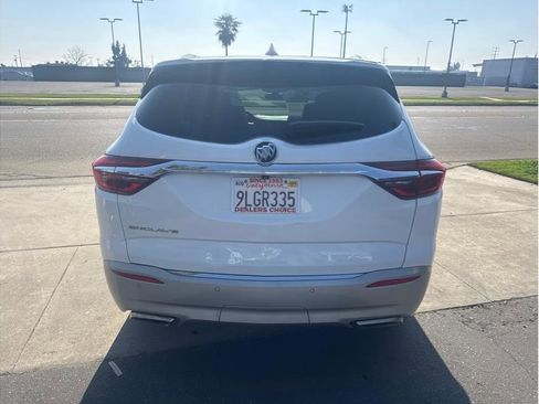 Used 2020 Buick Enclave Essence w/ LPO, Cargo Package FWD image 6