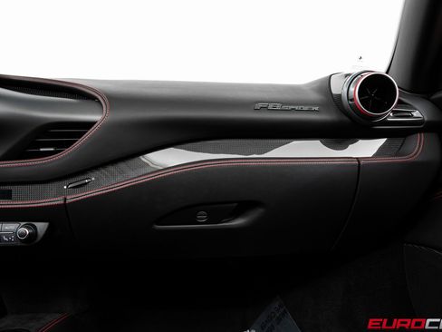 Used 2022 Ferrari F8 Tributo image 40
