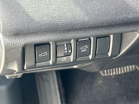 Certified 2025 Subaru Outback Premium image 36