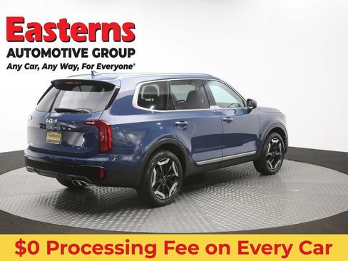 Used 2025 Kia Telluride S FWD image 43