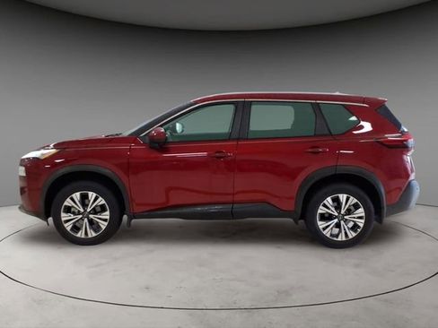 Used 2023 Nissan Rogue SV w/ SV Premium B Package image 2