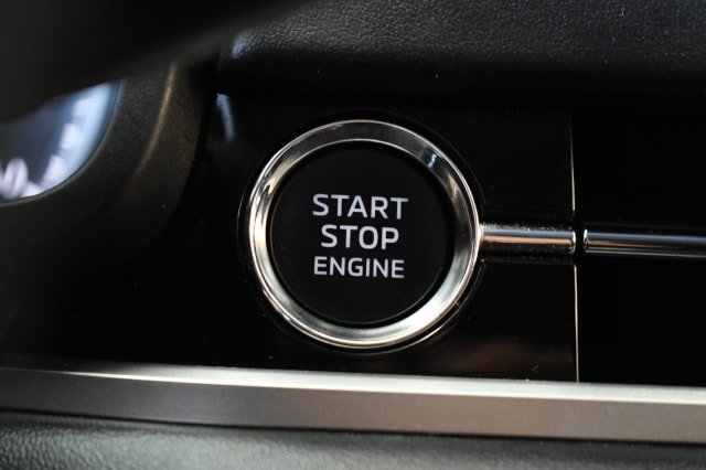 Used 2024 Mitsubishi Outlander ES AWD/4WD image 30