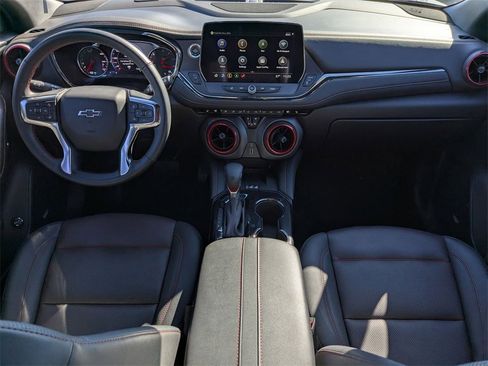Used 2025 Chevrolet Blazer RS image 34