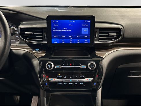 Used 2023 Ford Explorer Limited w/ Equipment Group 301A image 28