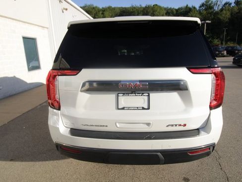 Used 2023 GMC Yukon XL AT4 w/ Technology Package image 15