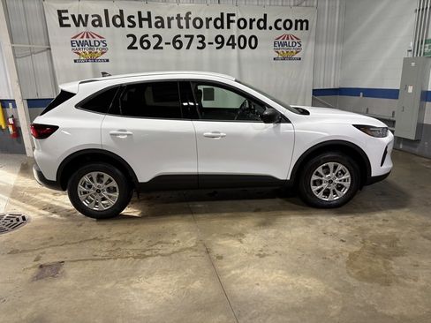 New 2026 Ford Escape Active image 7