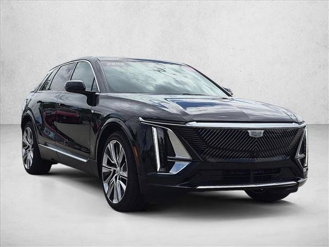 Used 2025 Cadillac Lyriq Luxury w/ Nappa Leather Package RWD image 3