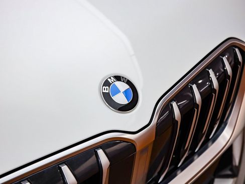 Certified 2023 BMW X1 xDrive28i w/ Convenience Package image 6