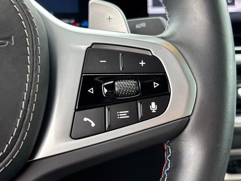 Used 2025 BMW X6 M60i image 22