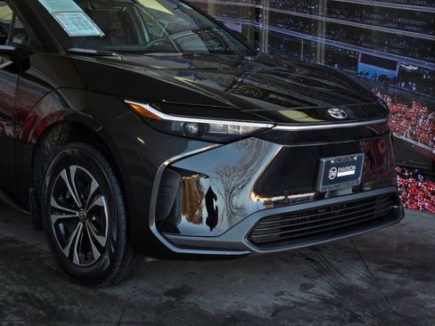 Certified 2024 Toyota bZ4X XLE image 2