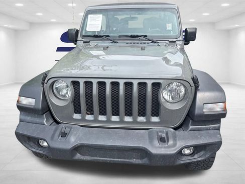 Used 2022 Jeep Wrangler Sport AWD/4WD image 2