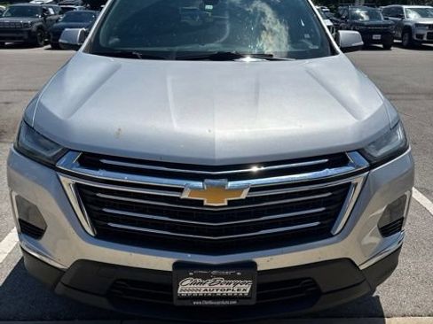 Used 2022 Chevrolet Traverse LT AWD/4WD image 2