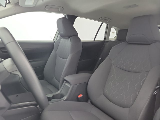 Used 2026 Toyota Corolla Cross LE FWD image 17
