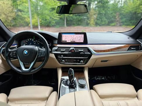 Used 2019 BMW 530i xDrive AWD/4WD image 20
