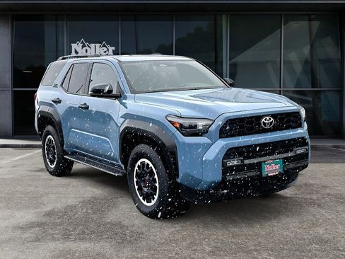 Used 2025 Toyota 4Runner TRD Off-Road image 12