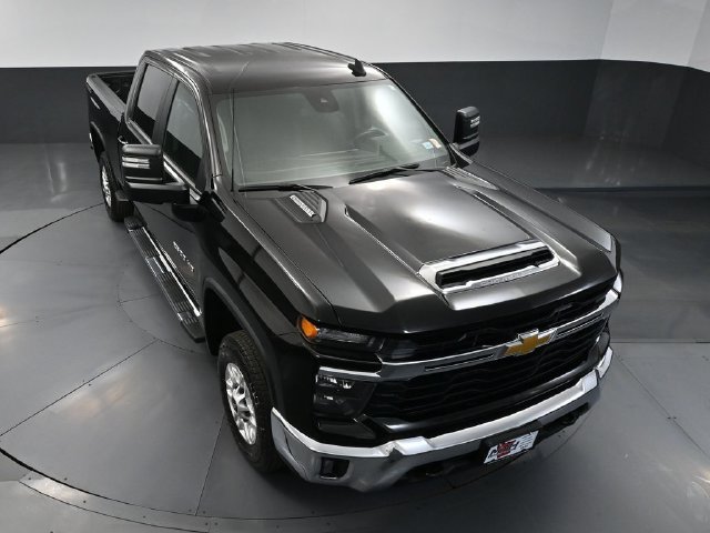 Used 2025 Chevrolet Silverado 2500 LT w/ Convenience Package AWD/4WD image 46