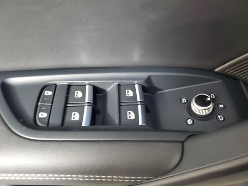 Used 2023 Audi SQ5 Prestige AWD/4WD image 19