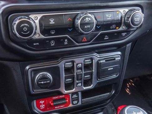 Used 2021 Jeep Wrangler Unlimited Rubicon image 21