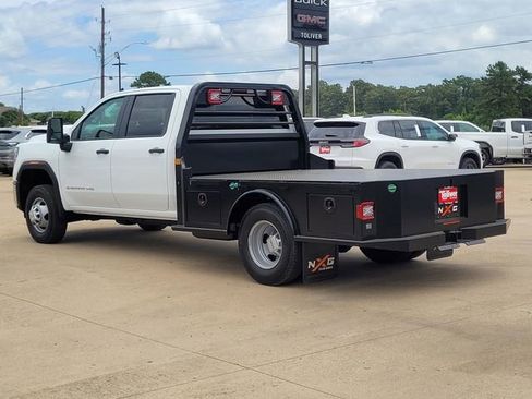 New 2026 GMC Sierra 3500 Pro w/ Convenience Package AWD/4WD image 4