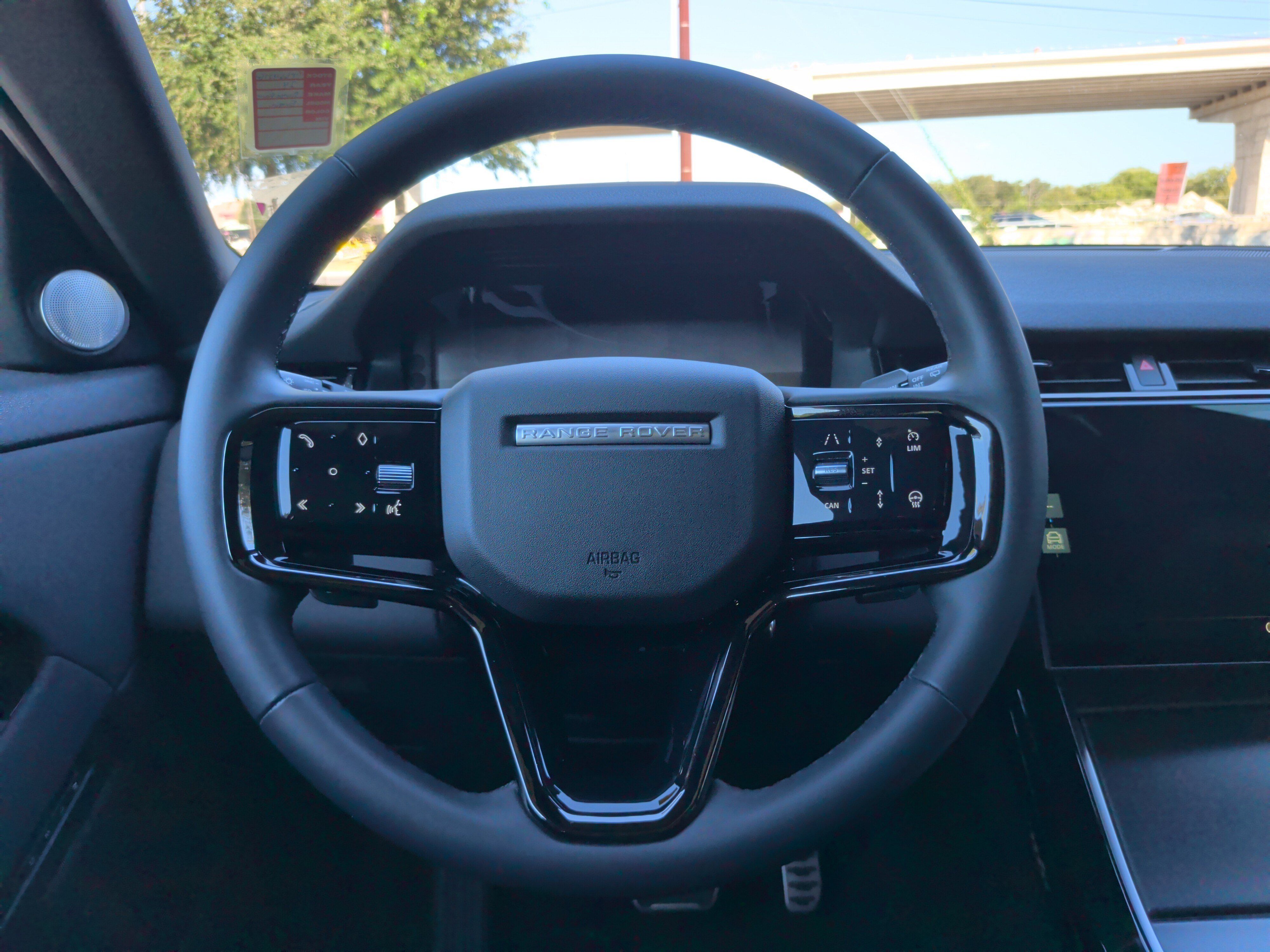 Used 2024 Land Rover Range Rover Evoque Dynamic SE AWD/4WD image 20