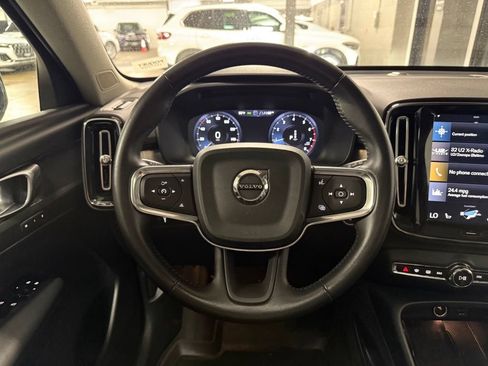 Used 2021 Volvo XC40 T5 Momentum AWD/4WD image 11