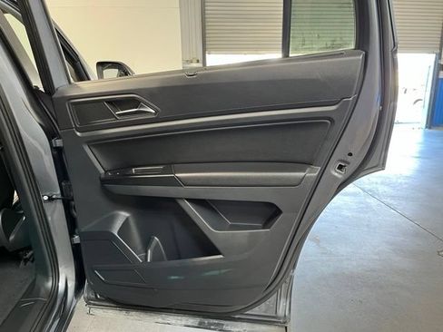 Used 2021 Volkswagen Atlas SEL AWD/4WD image 15