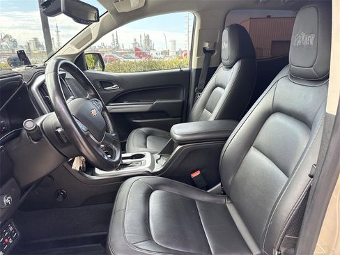 Used 2021 Chevrolet Colorado ZR2 w/ Colorado ZR2 Bison Edition image 17