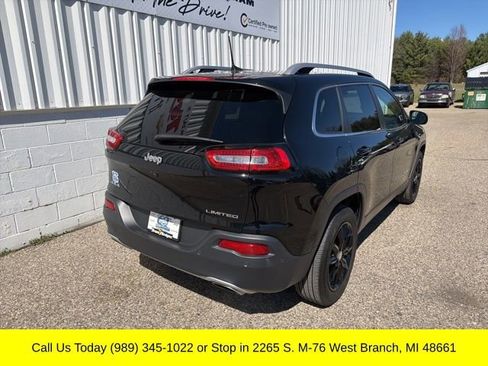 Used 2018 Jeep Cherokee Limited w/ Technology Group AWD/4WD image 9
