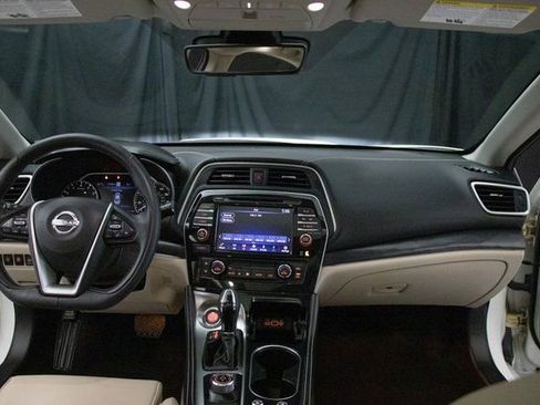 Used 2023 Nissan Maxima Platinum FWD image 21