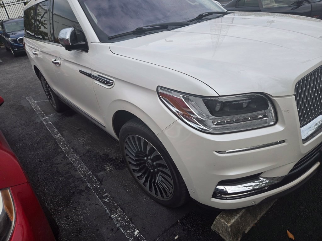 Used 2018 Lincoln Navigator Black Label w/ Cargo Package AWD/4WD image 7