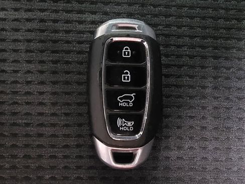Used 2019 Hyundai Santa Fe SEL FWD image 32
