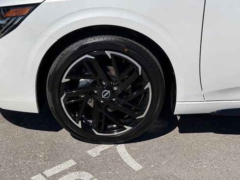 New 2026 Nissan Sentra SR FWD image 25