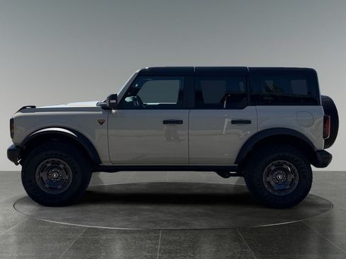 Used 2025 Ford Bronco Badlands AWD/4WD image 5
