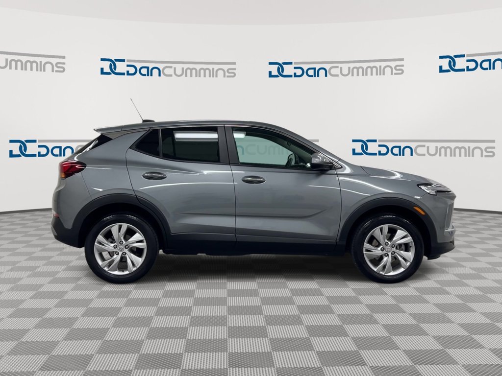 Used 2024 Buick Encore GX Preferred AWD/4WD image 9
