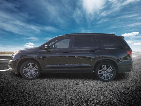 Certified 2022 Honda Pilot Sport image 16