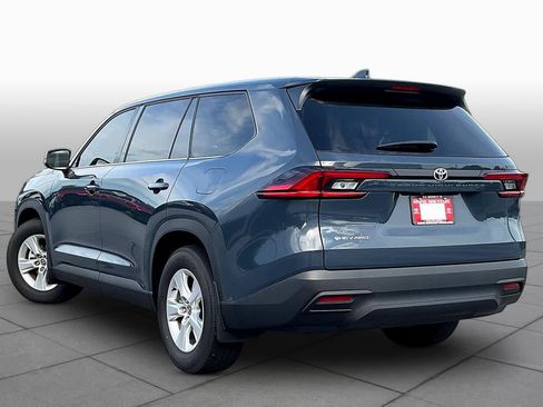 Used 2025 Toyota Grand Highlander AWD Hybrid image 12