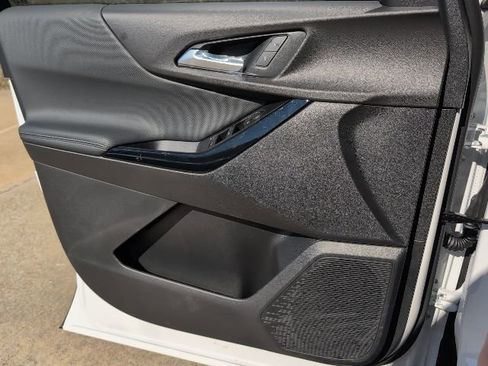 New 2026 Chevrolet Equinox LT w/ Safety and Technology Package FWD image 13