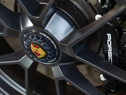Used 2025 Porsche 911 Carrera GTS RWD image 8