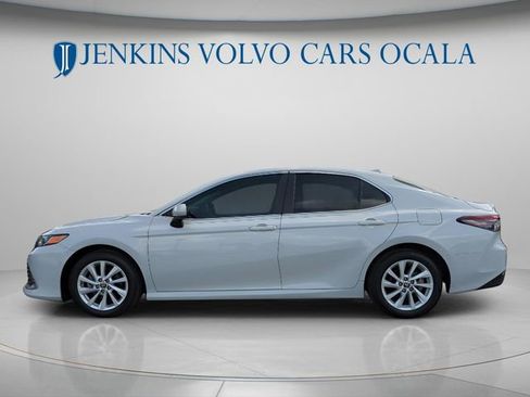 Used 2024 Toyota Camry LE image 6