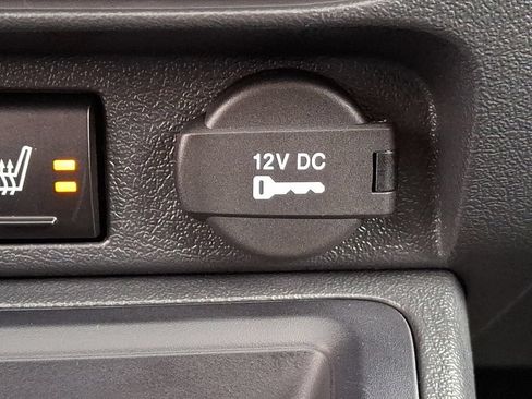 Used 2016 Jeep Patriot High Altitude AWD/4WD image 29