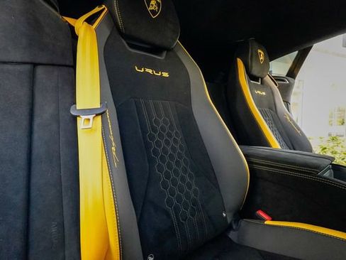 Used 2023 Lamborghini Urus Performante image 97