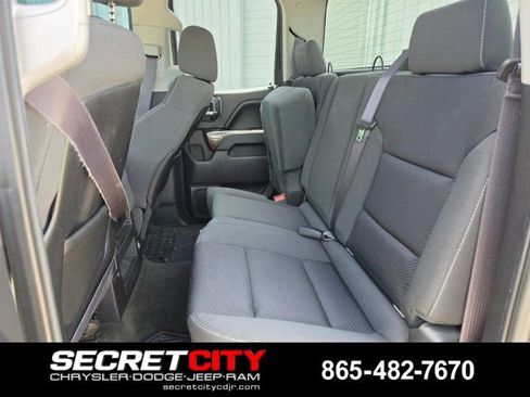 Used 2015 GMC Sierra 1500 SLE w/ SLE Value Package AWD/4WD image 11