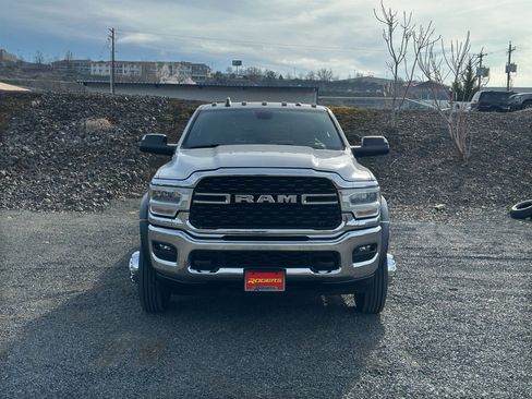 Used 2022 RAM 4500 SLT w/ Quick Order Package 2YG SLT AWD/4WD image 2