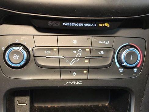 Used 2017 Ford Focus SE image 21